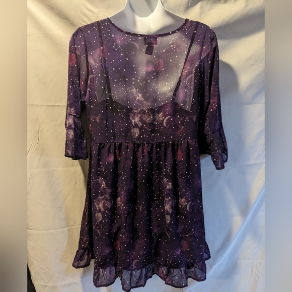 ⭐Purple Chiffon Galaxy Dress - Plus size 1X - NWOT Hot Topic Midnight H… - Picture 5 of 7